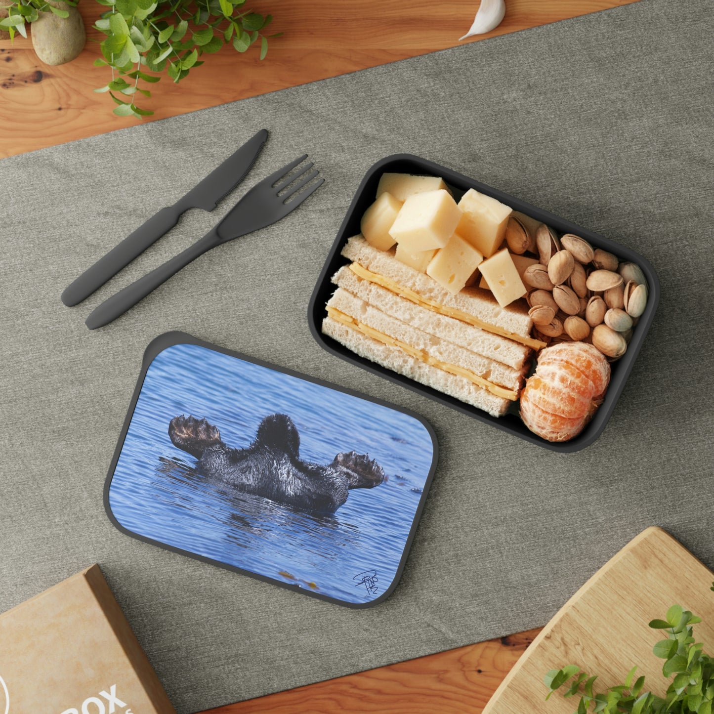 Sea Otter Butt - PLA Bento Box with Band and Utensils