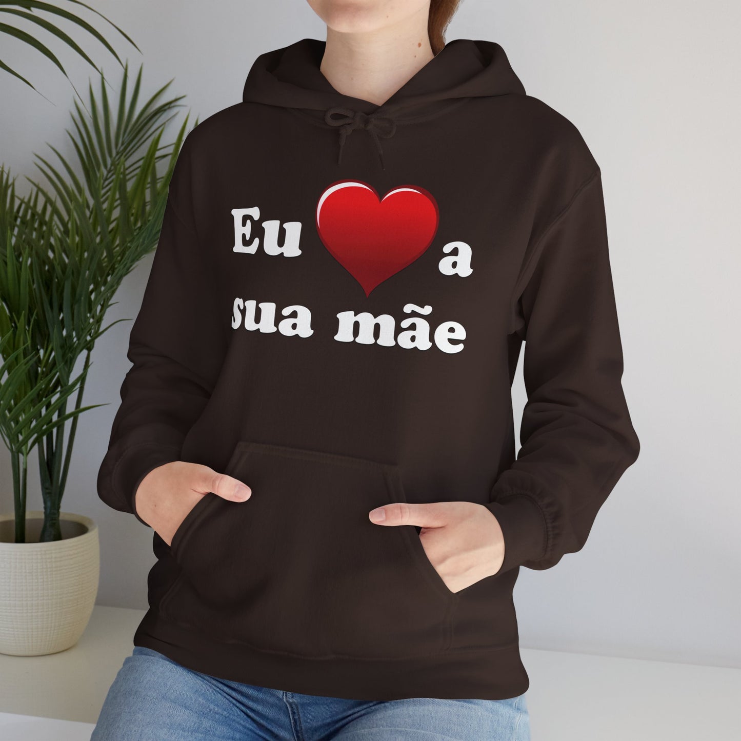 Eu ♥ a sua mãe - Unisex Heavy Blend™ Hooded Sweatshirt