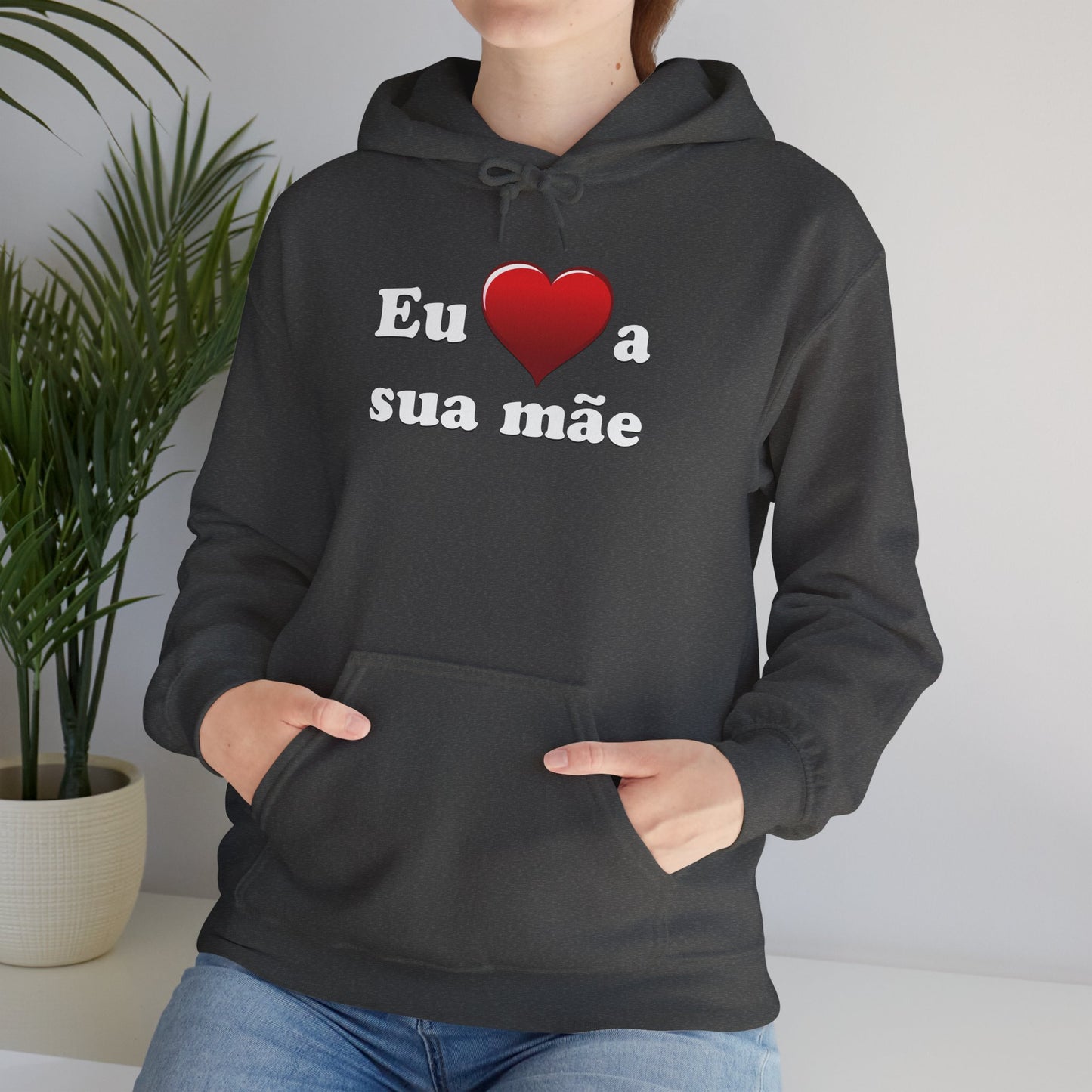 Eu ♥ a sua mãe - Unisex Heavy Blend™ Hooded Sweatshirt